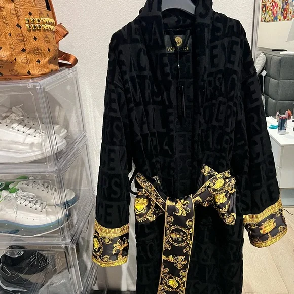 Versace Robe - Picture 2 of 3